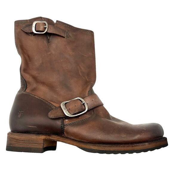 NEW - FRYE women´s VERONICA leather buckle short moto...